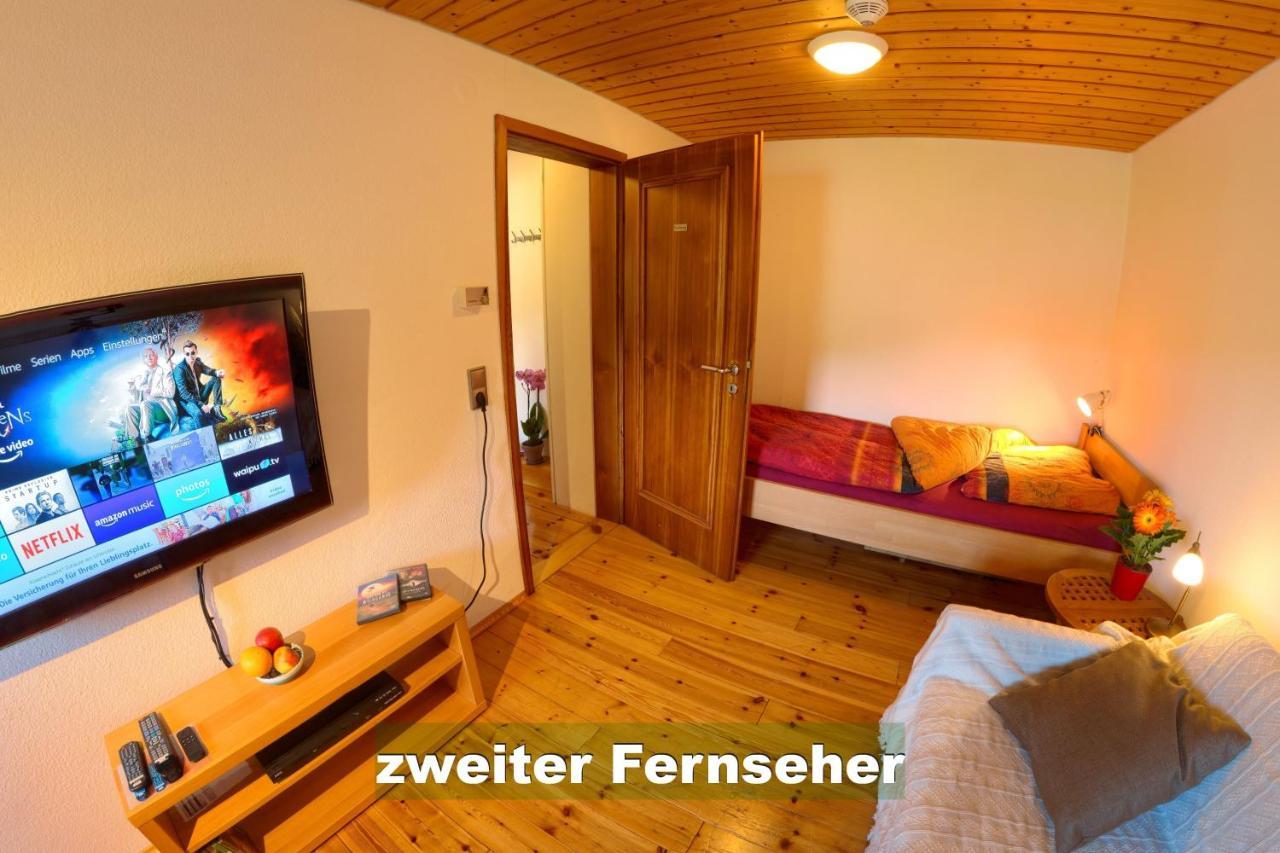 Wohlfuehl-Ferienwohnung 80 Qm, 8 Personen, Aussicht & Heimkino 토트나우 외부 사진
